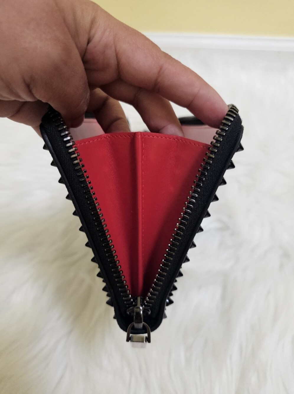 CHRISTIAN LOUBOUTIN BLACK M PANETTONE XL WALLET - Picture 14 of 17